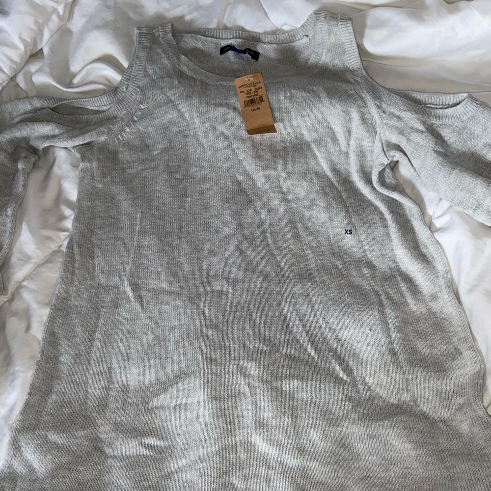 American eagle sweater bell sleaeves
